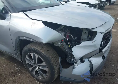 2024 Toyota Highlander Le/Xle/Xse/Limited/Platinum from USA, damaged, VIN 5TDKDRAH9RS050136